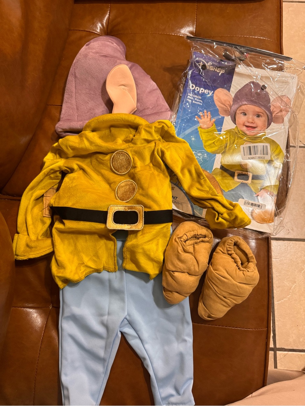 Baby Dopey costume size 0-6 month